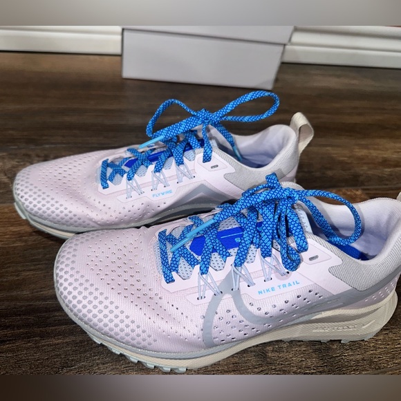 Nike trail - Picture 2 of 3